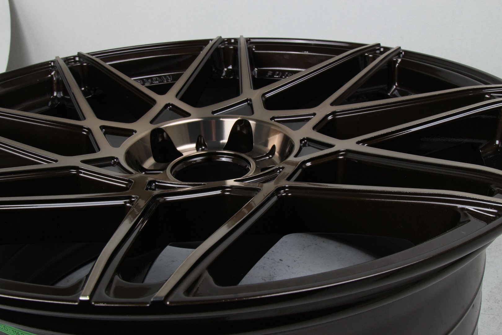 Riviera RF2 19" 9,5J ET42 5x112 Bronze Double Dark Tint - obrazek 11