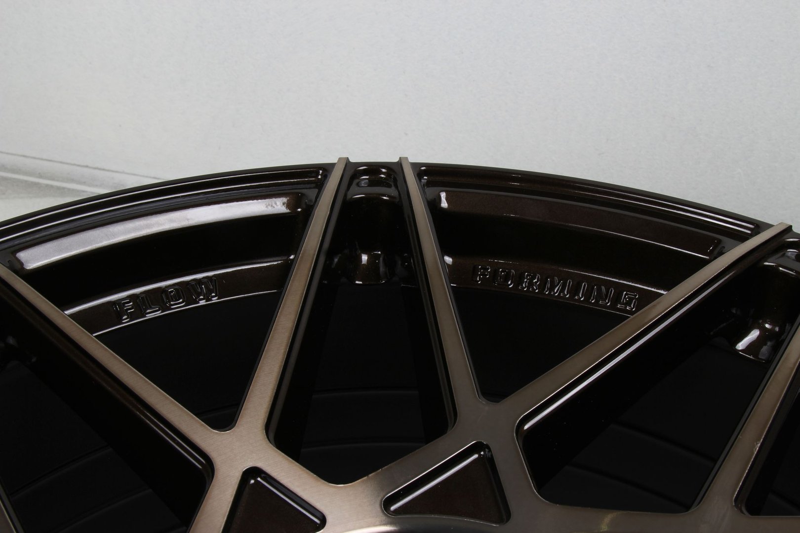 Riviera RF2 19" 9,5J ET42 5x112 Bronze Double Dark Tint - obrazek 5