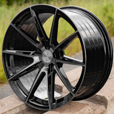 Riviera RF6 20" 10.5J Black Polish Dark Tint
