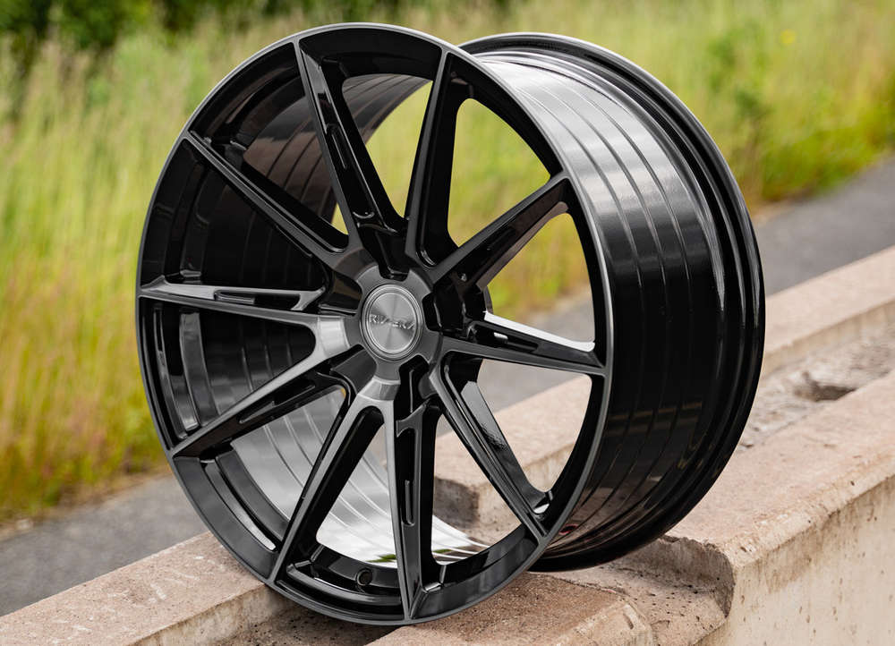 Riviera RF6 20" 10.5J Black Polish Dark Tint