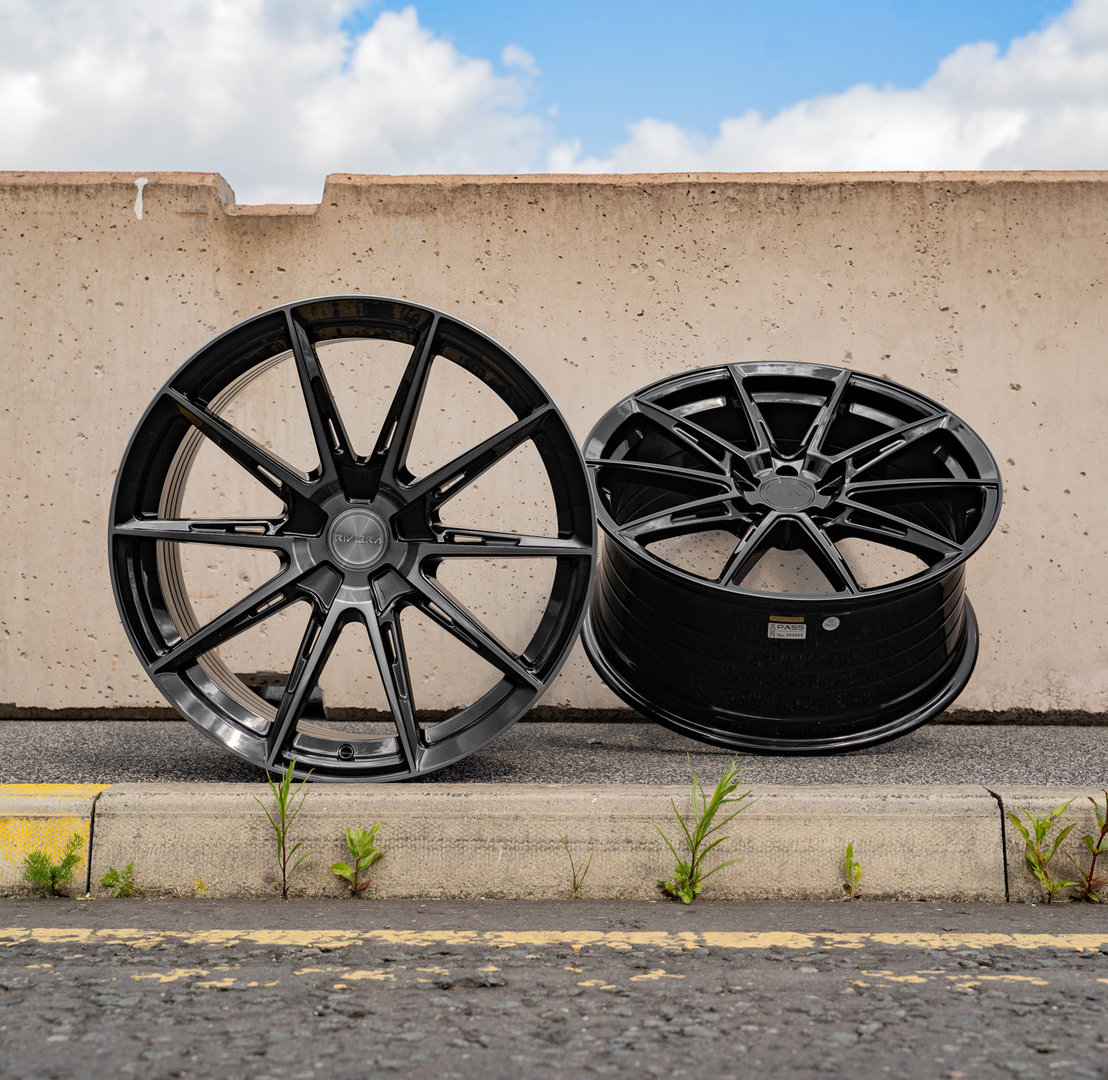 Riviera RF6 20" 10.5J Black Polish Dark Tint - obrazek 5