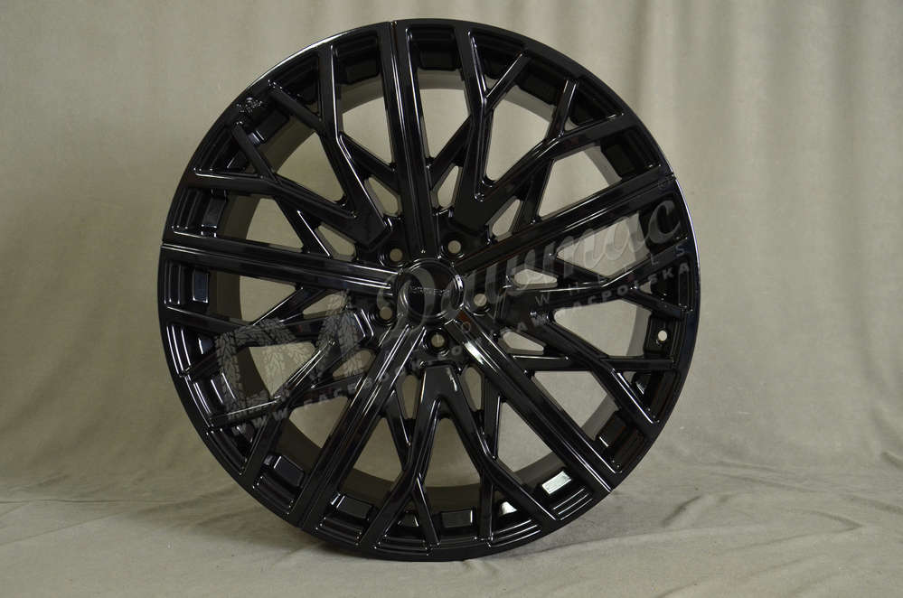 Riviera RV131 22" 9,5J ET35 5x120 Gloss Black