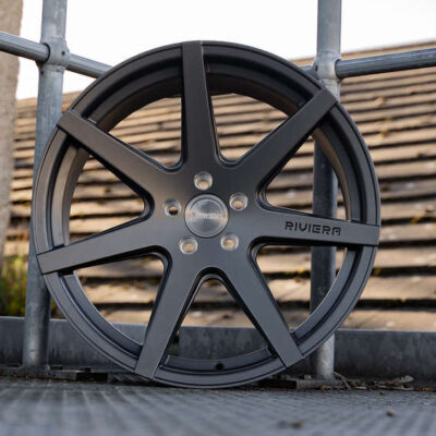 Riviera RV177 20" 9J ET15-45 BLANK Matt Black