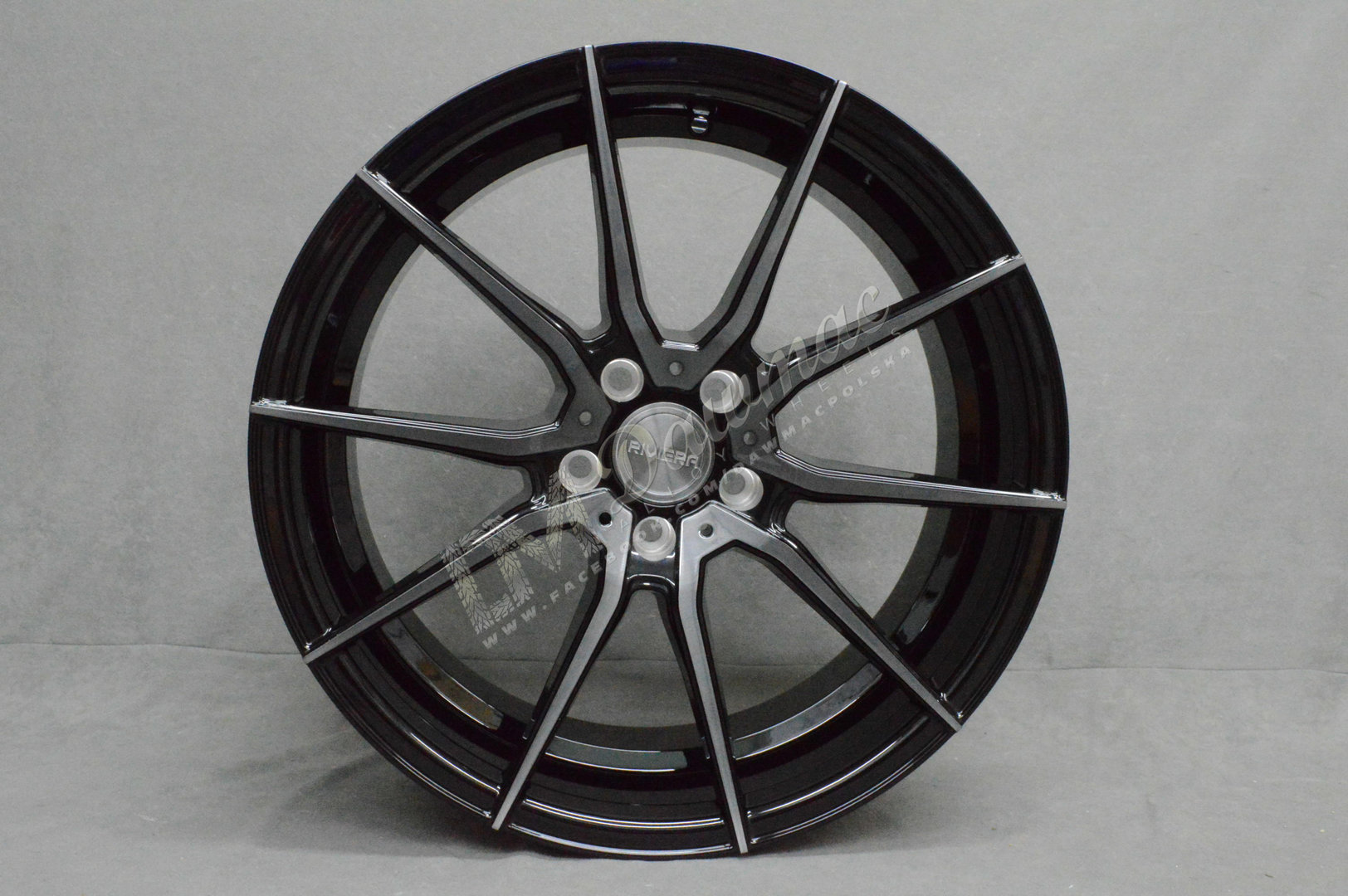 Riviera RV193 20" 8.5J Black Polished Dark Tint - obrazek 2