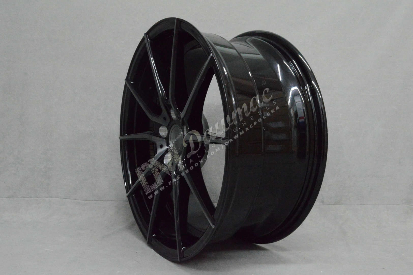 Riviera RV193 20" 8.5J Black Polished Dark Tint - obrazek 3