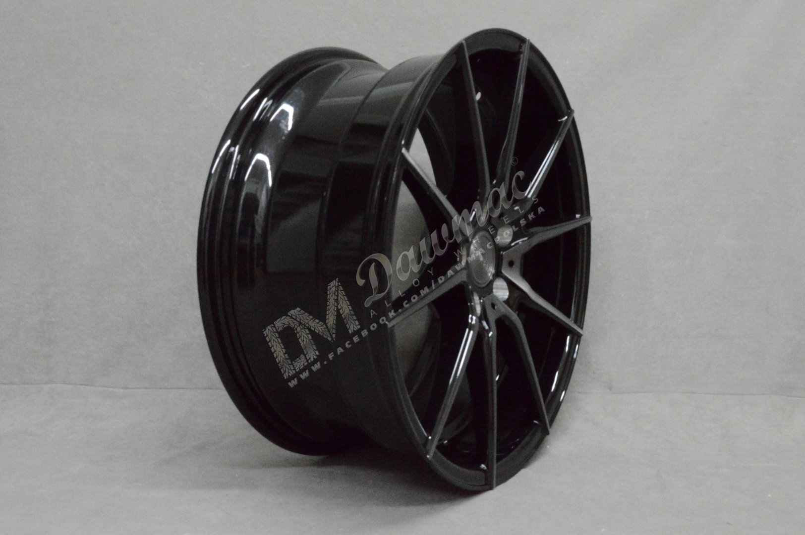 Riviera RV193 20" 8.5J Black Polished Dark Tint - obrazek 4