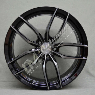 Riviera RV195 19'' 8,5J ET45 5x112 Black Polish Dark Tint