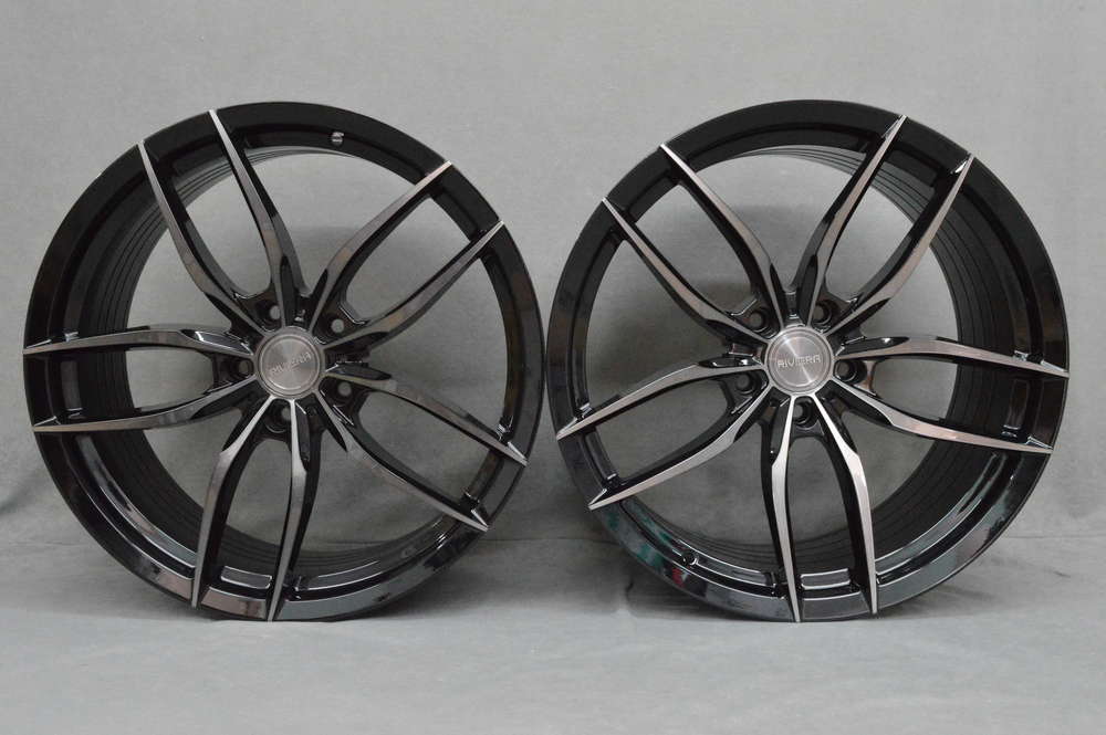 Riviera RV195 19" 8,5J ET45 5x112 Black Polished Dark Tint