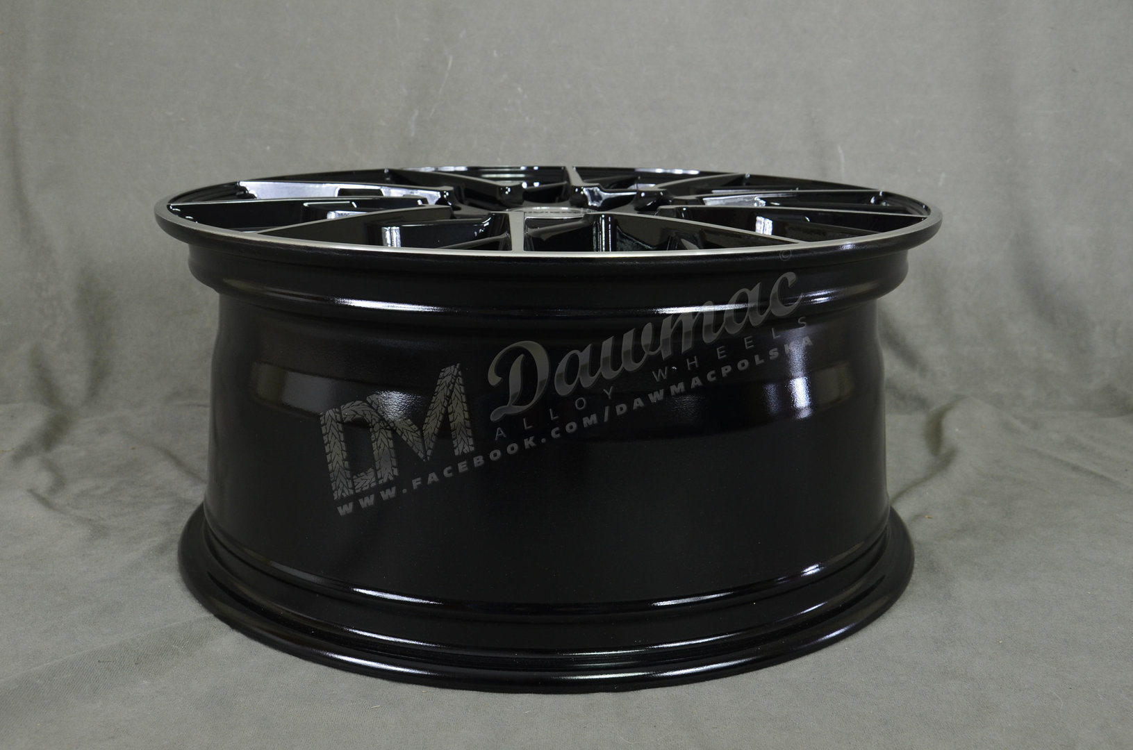 Riviera RV197 18" 8J ET42 BLANK Black Polished - obrazek 6