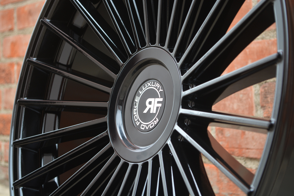 Road Force RF22 24" 9J ET20 BLANK Gloss Black - obrazek 5