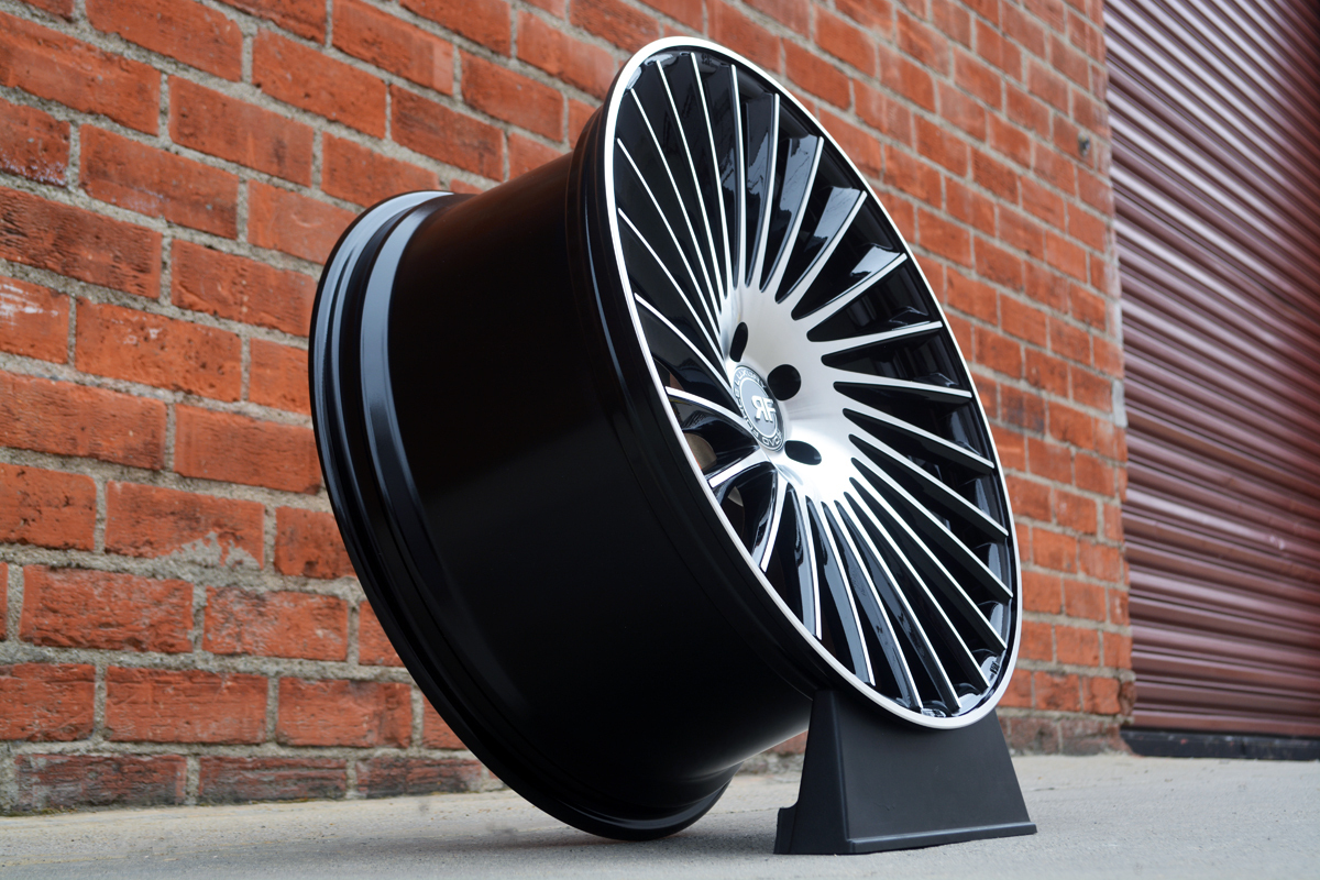 Road Force RF23 22" 10,5J ET20 BLANK Black Machined Face - obrazek 5