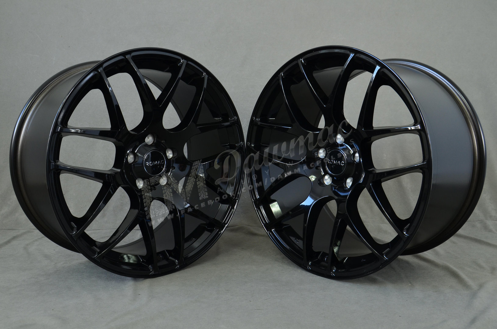 Romac Radium 19" 8,5J ET45 + 9,5J ET45 5x112 Gloss Black - obrazek 3