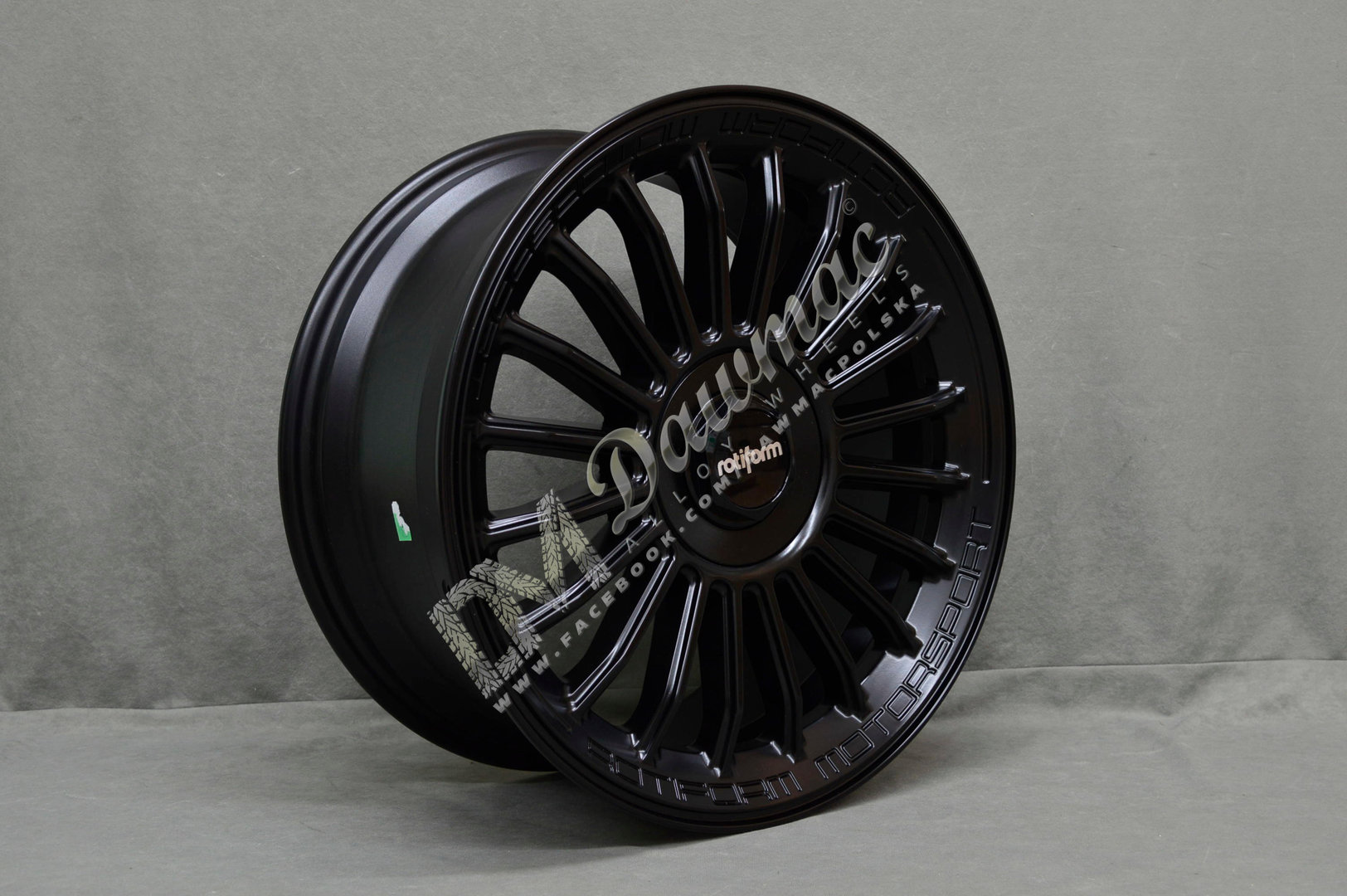 Rotiform BUC-M 19" 8.5J ET35 5x100/5x112 Matte Black - obrazek 4