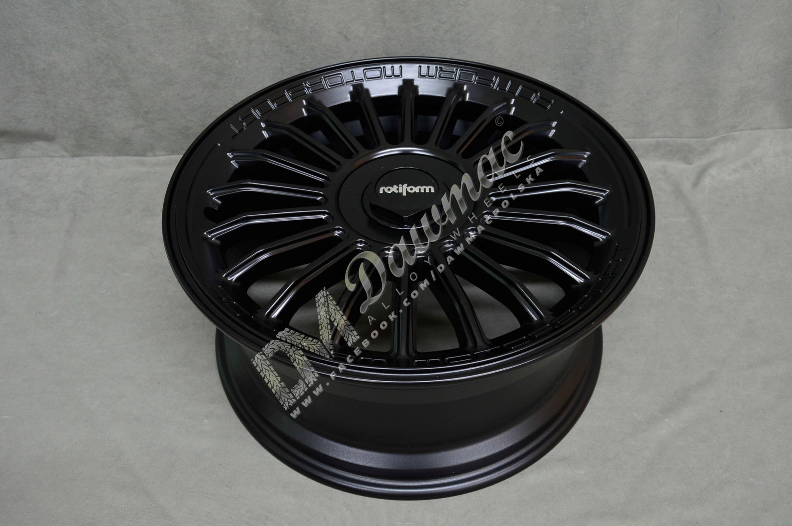 Rotiform BUC-M 19" 8.5J ET35 5x112/5x120 Matte Black - obrazek 5