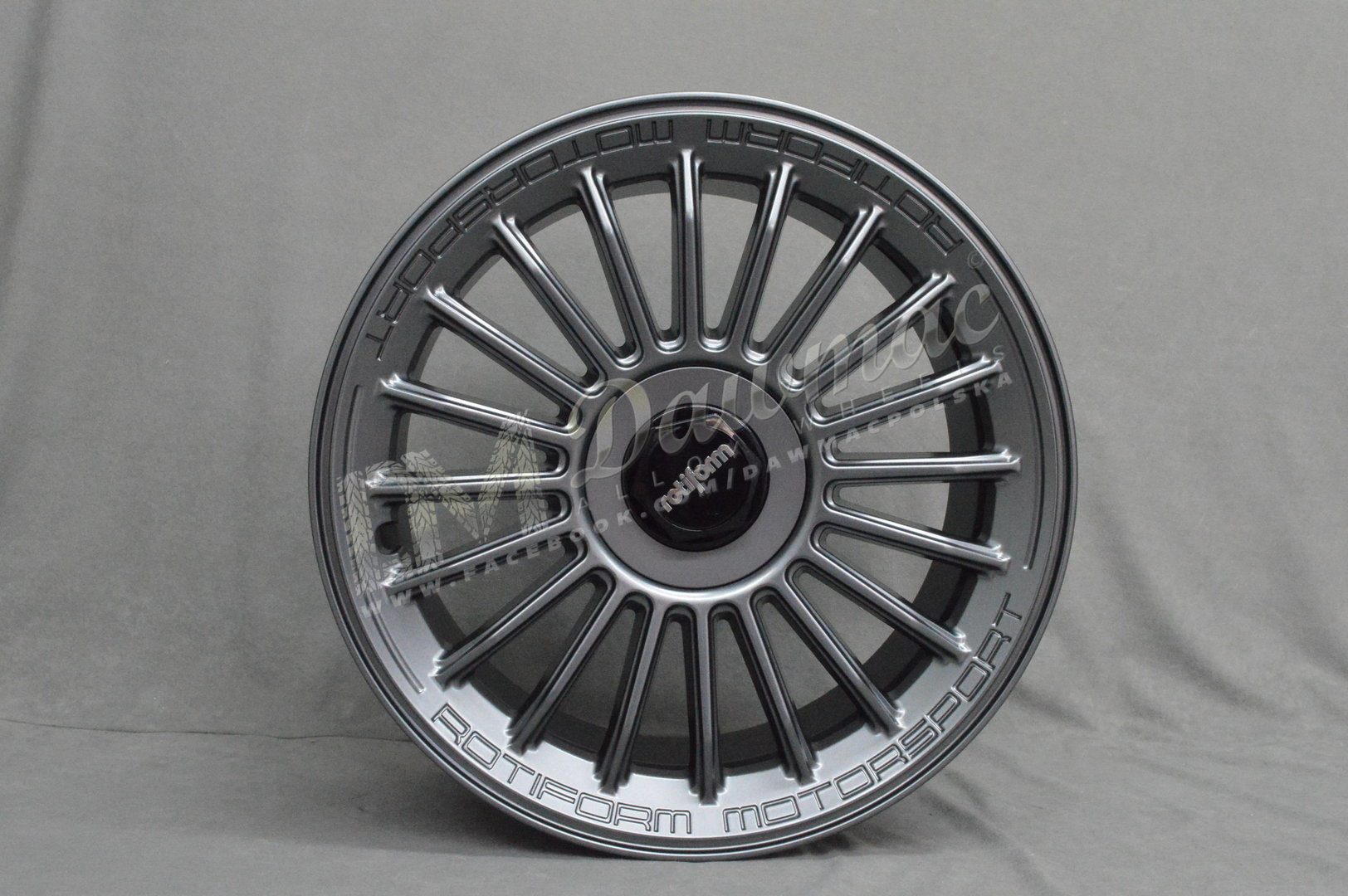 Rotiform BUC-M 19" 8.5J ET45 5x100/5x112 Matte Anthracite - obrazek 2