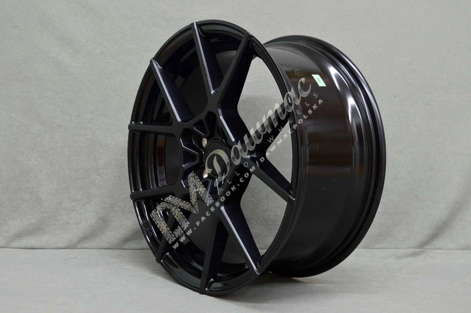 Rotiform KPS 20" 8.5J ET35 5x114.3 Matte Black Face w/ Gloss Black - obrazek 3