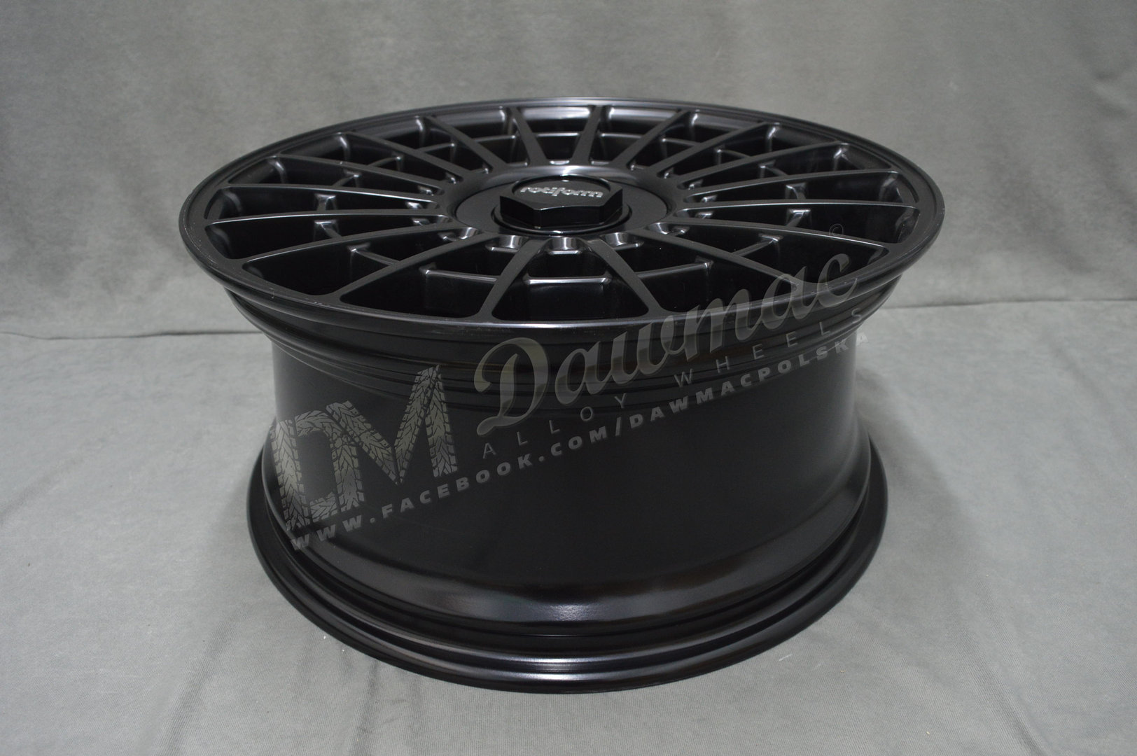 Rotiform LAS-R 18" 8.5J ET45 5x112/5x114.3 Matte Black - obrazek 5