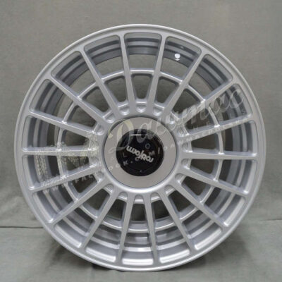 Rotiform LAS-R 19" 8.5J ET45 5x112/5x114.3 Silver