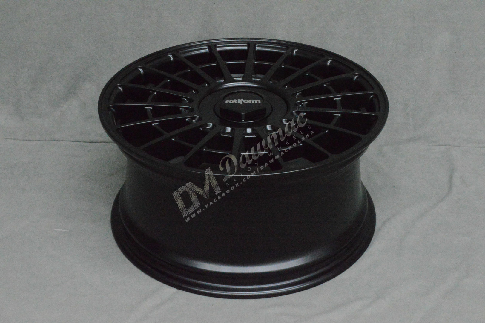 Rotiform LAS-R 20" 8.5J ET45 5x112/5x114.3 Matte Black - obrazek 6