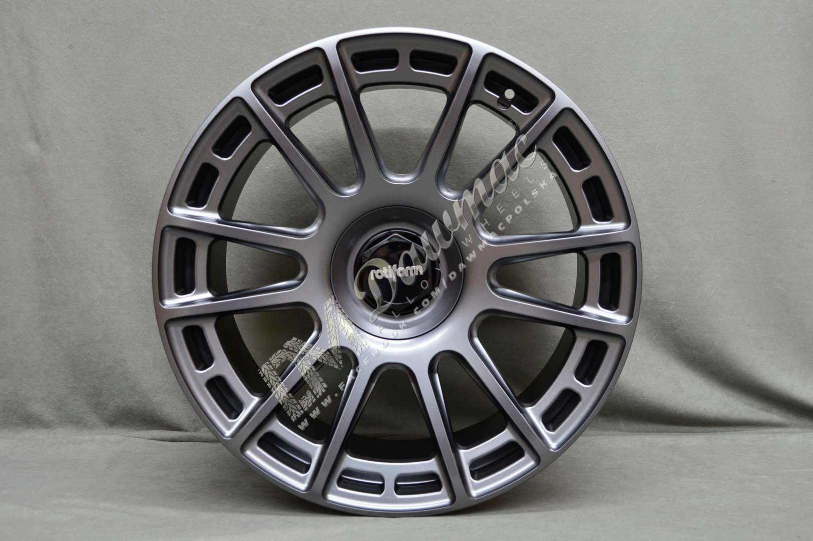 Rotiform OZR 18" 8.5J ET35 5x100/5x112 Matte Anthracite - obrazek 2