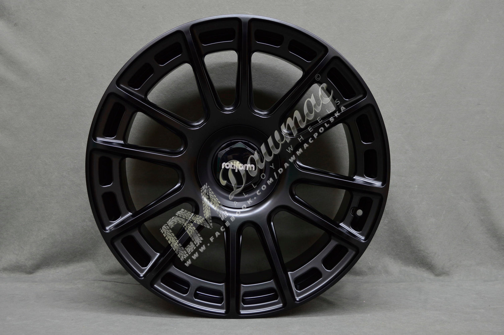 Rotiform OZR 19" 8.5J ET35 5x112/5x120 Matte Black - obrazek 2