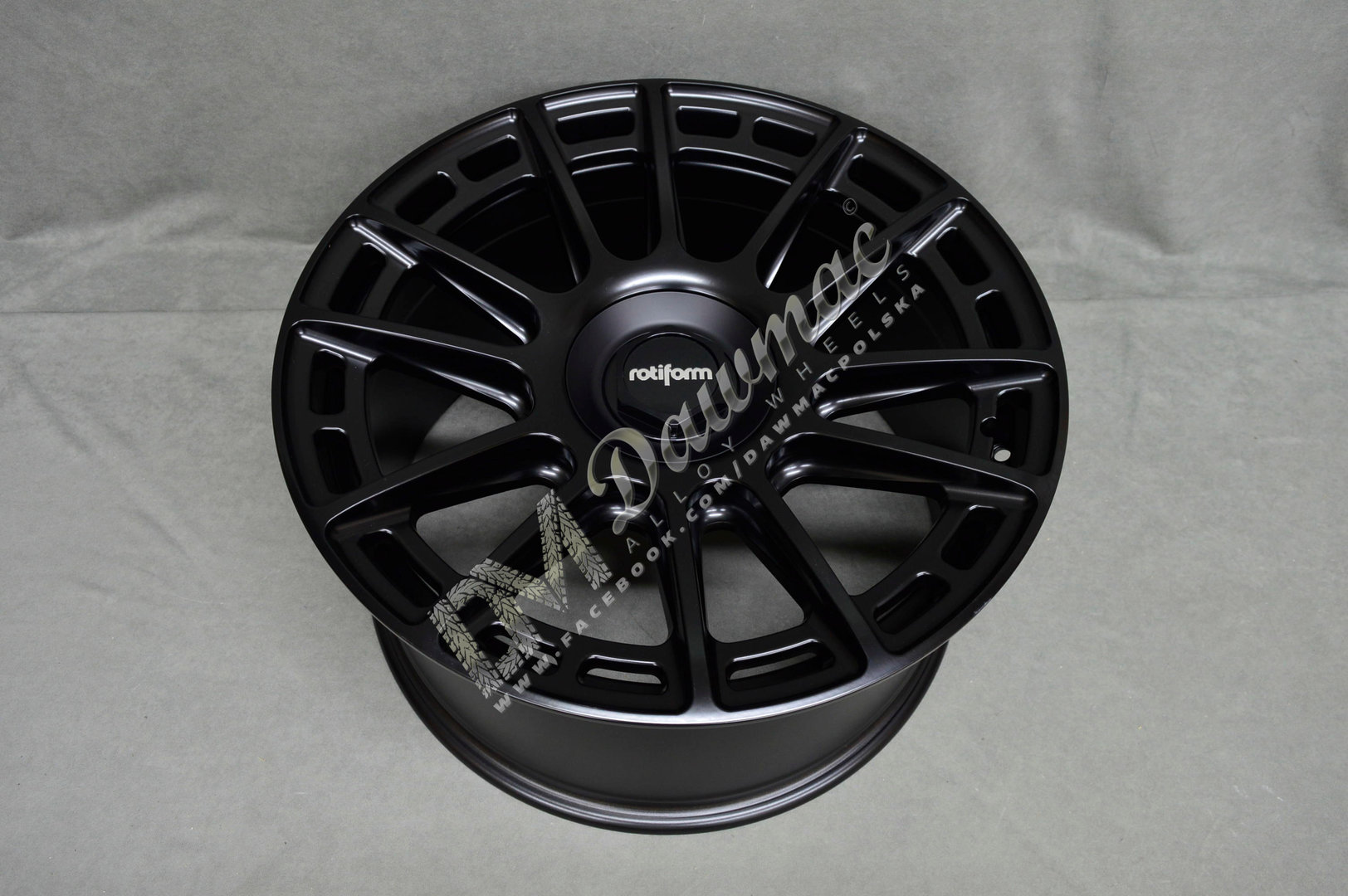 Rotiform OZR 19" 8.5J ET35 5x112/5x120 Matte Black - obrazek 5