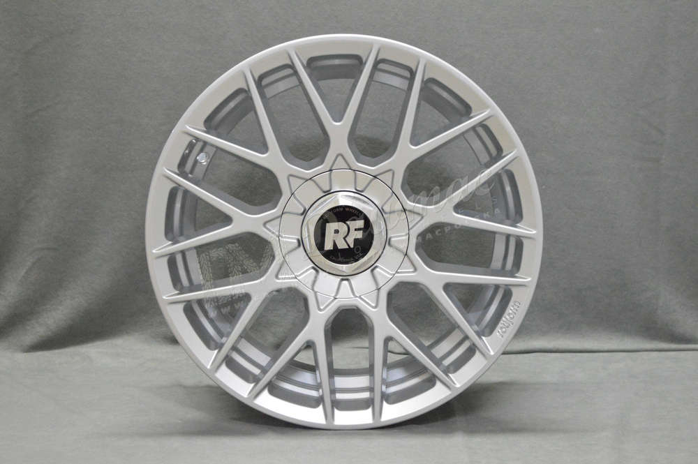 Rotiform RSE 17" 8J ET40 4x100/4x114.3 Silver