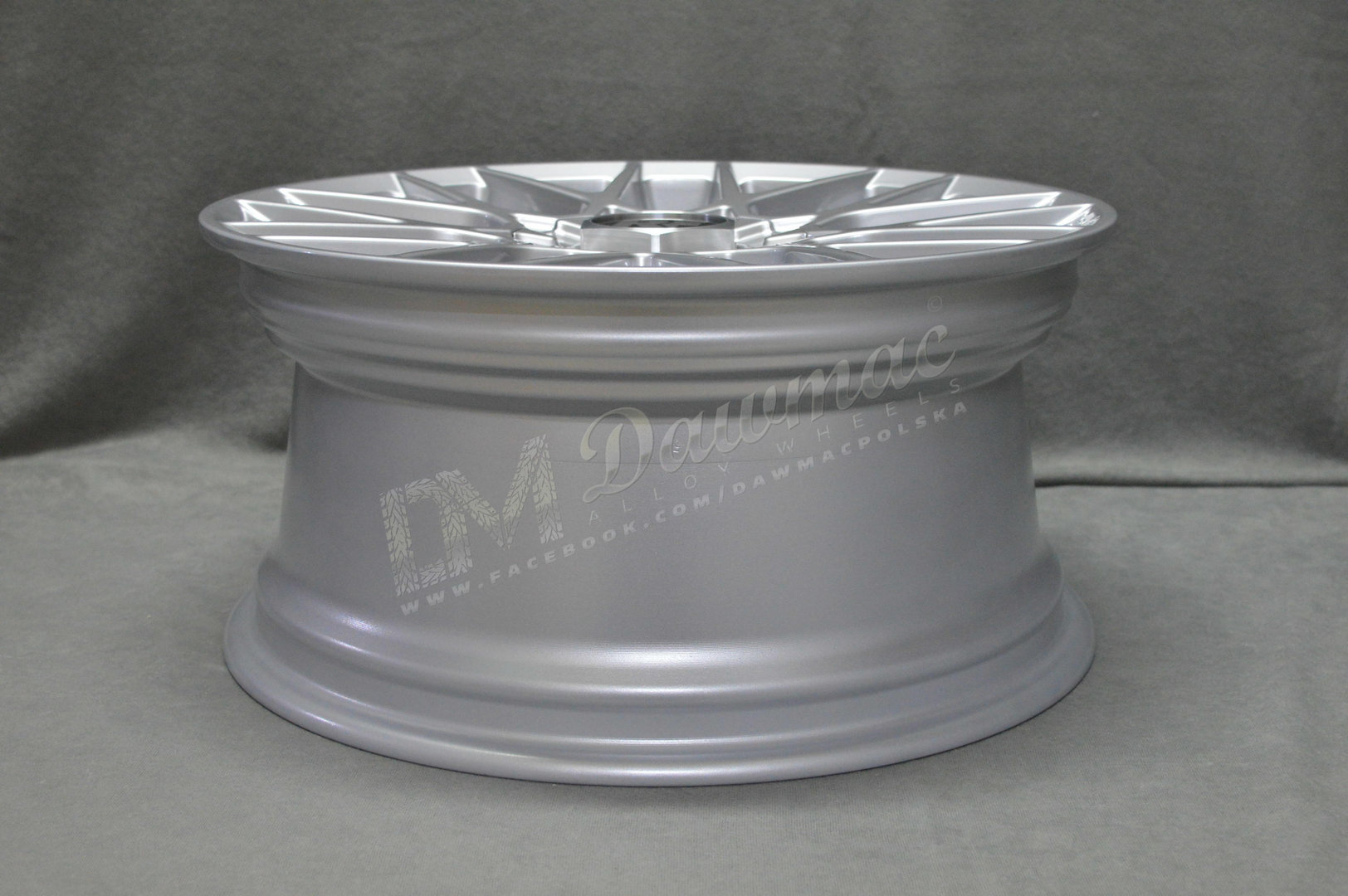 Rotiform RSE 17" 8J ET40 4x100/4x114.3 Silver - obrazek 10