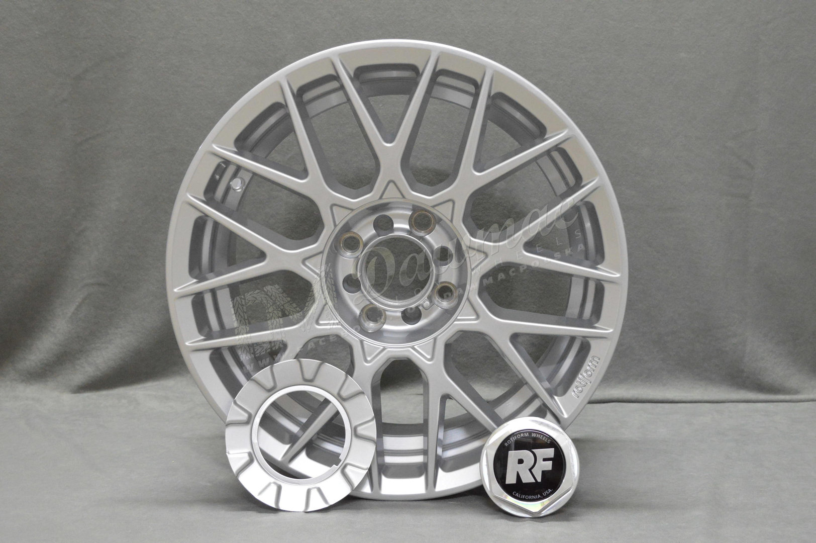 Rotiform RSE 17" 8J ET40 4x100/4x114.3 Silver - obrazek 3