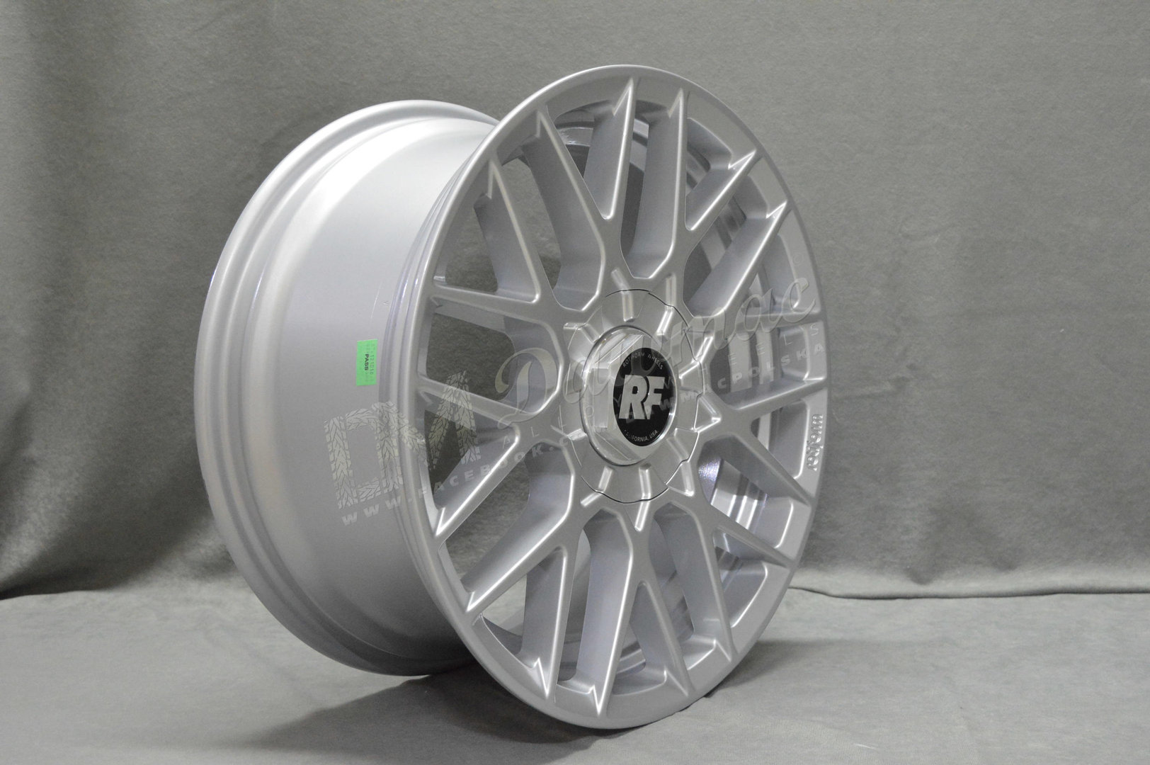Rotiform RSE 17" 8J ET40 4x100/4x114.3 Silver - obrazek 6