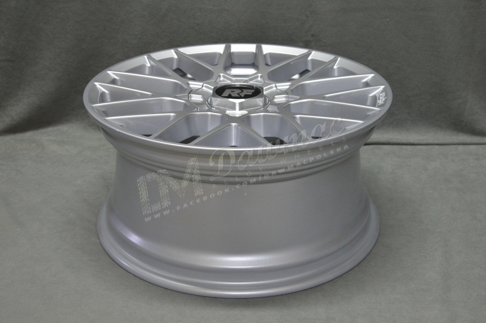 Rotiform RSE 17" 8J ET40 4x100/4x114.3 Silver - obrazek 8