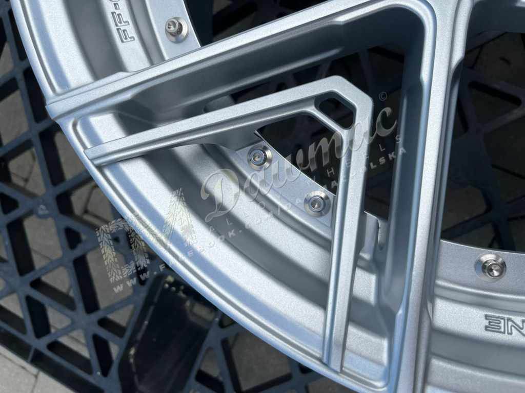 SIXNINE WHEELS FF-ONE 20" 8,5J ET28 + 10J ET40 5x112 Hyper Silver - obrazek 13