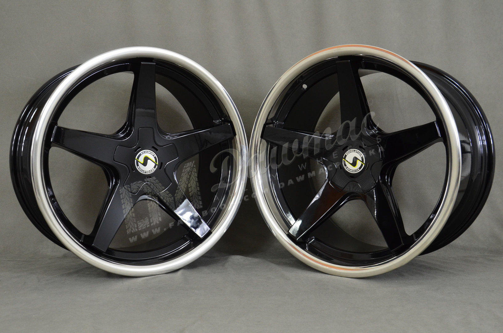 Schmidt XS5 18" 9,5J ET18-ET45 BLANK Gloss Black Polished Lip - obrazek 3