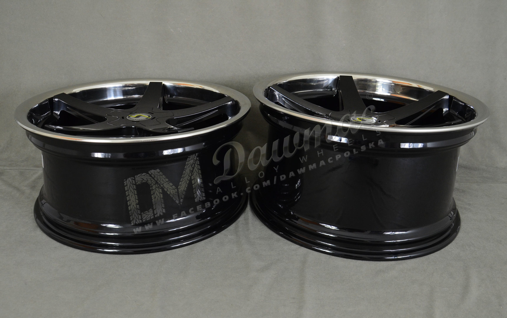 Schmidt XS5 20" 10,5J ET10-ET40 BLANK Gloss Black Polished Lip - obrazek 7