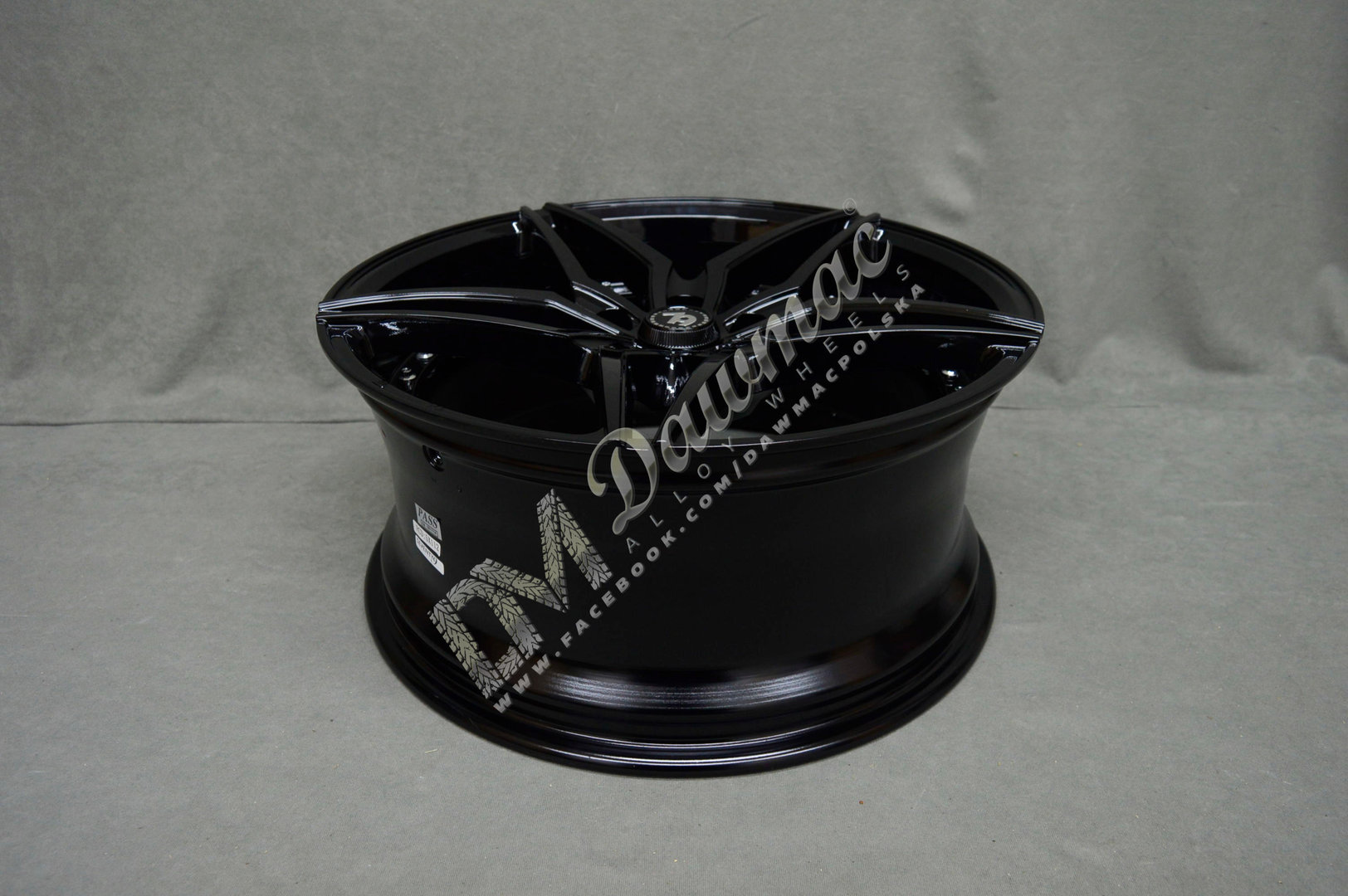 Seventy9 SV-AR 19" 8,5J ET30 5x120 Black Glossy - obrazek 6