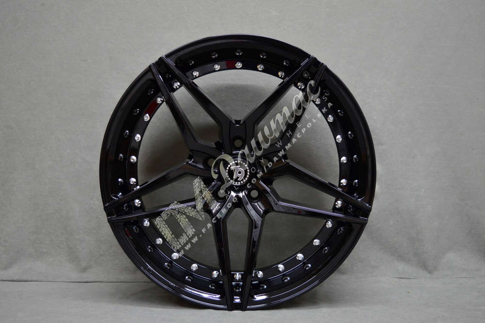 Seventy9 SV-AR 19" 8,5J ET35 + 9,5J ET38 5x112 Black Glossy