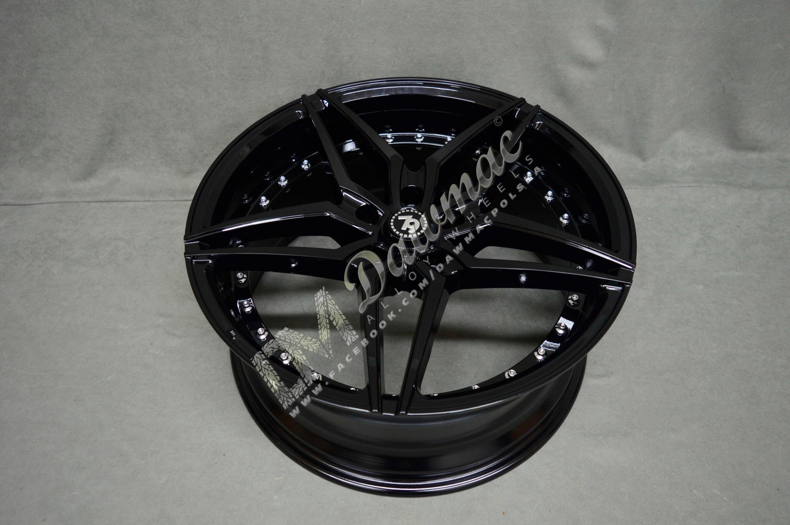 Seventy9 SV-AR 19" 9,5J ET38 5x112 Black Glossy - obrazek 5