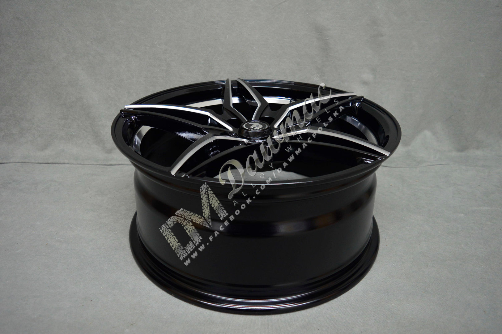 Seventy9 SV-A 18" 9J ET35 5x120 Black Glossy Window Inner Lip - obrazek 6