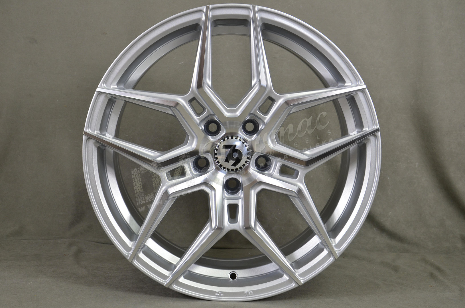 Seventy9 SV-B 19" 8,5J ET33 5x120 Quartz Silver - obrazek 2