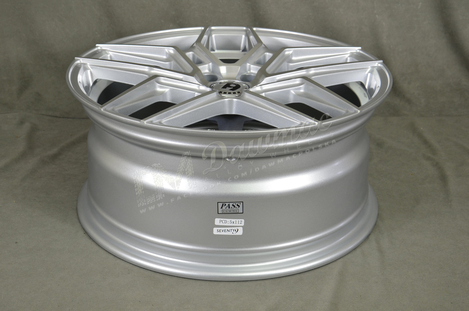 Seventy9 SV-B 19" 8,5J ET33 5x120 Quartz Silver - obrazek 5