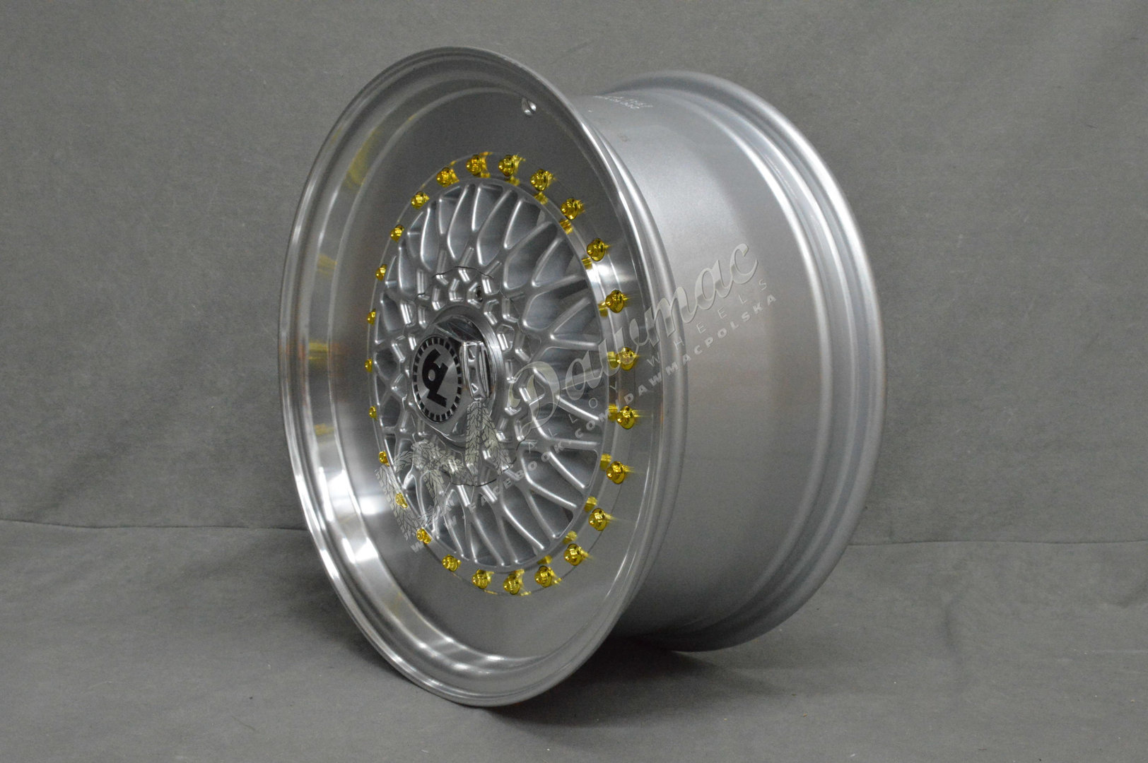 Seventy9 SV-F 15" 7J ET30 4x100/4x114.3 Silver Front Polished - obrazek 4