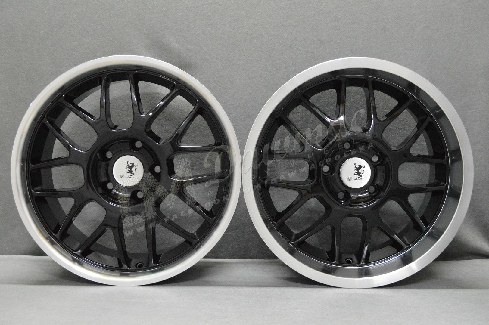 WOLFRACE STUTTGART 18" 8J ET35 + 9J ET35 5x120 Gloss Black - obrazek 2