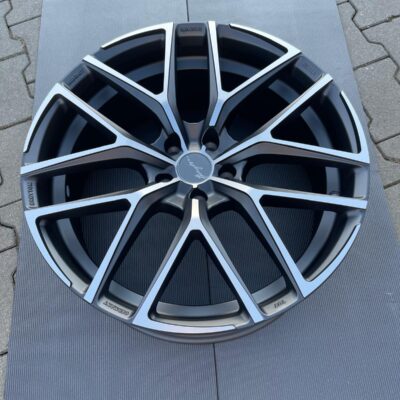 Breyton Hibonit 20" 8,5J ET24 + 10J ET38 5x112 Matt Gun Polished Face