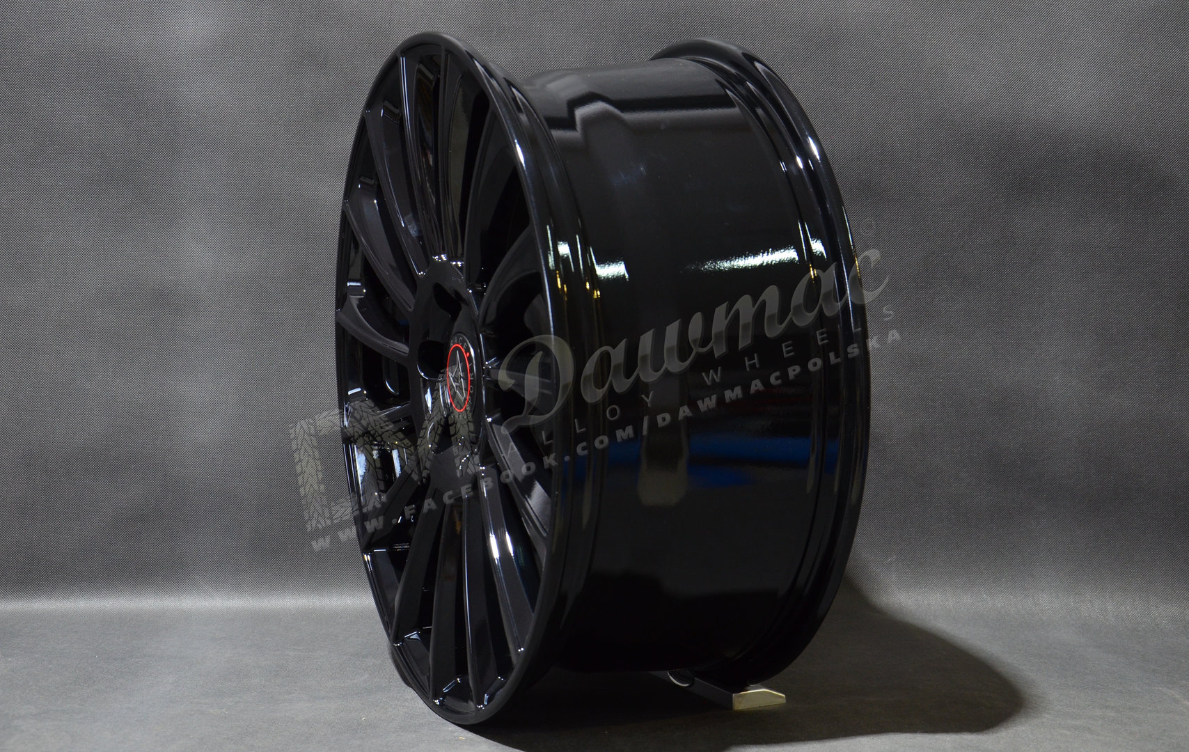 Wolfrace Eurosport AeroX 20" 8,5J ET45 6x130 Gloss Black - obrazek 4