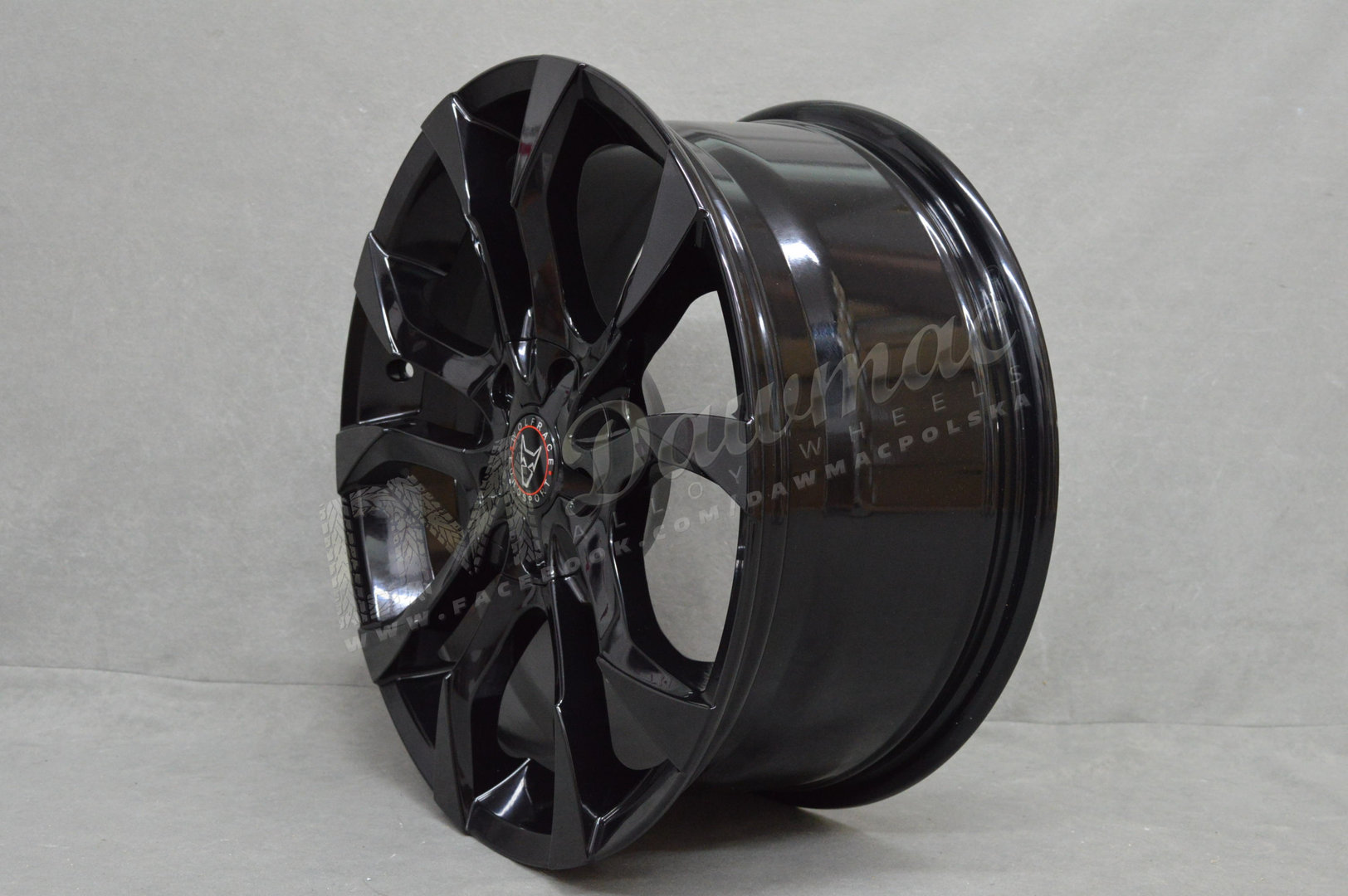 Wolfrace Eurosport Assassin 19" 8,5J ET45 5x114,3 Gloss Black - obrazek 3