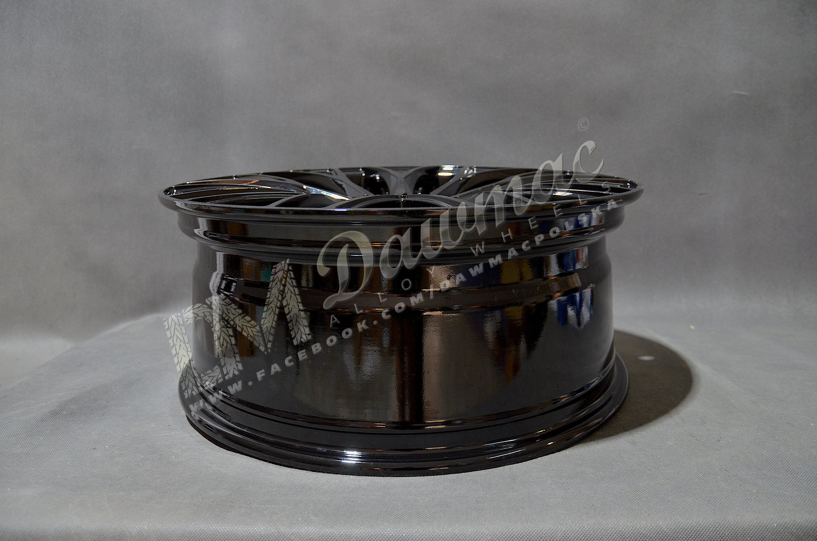 Wolfrace Eurosport Wolfsburg 20" 8J ET38 5x112 Gloss Black - obrazek 5