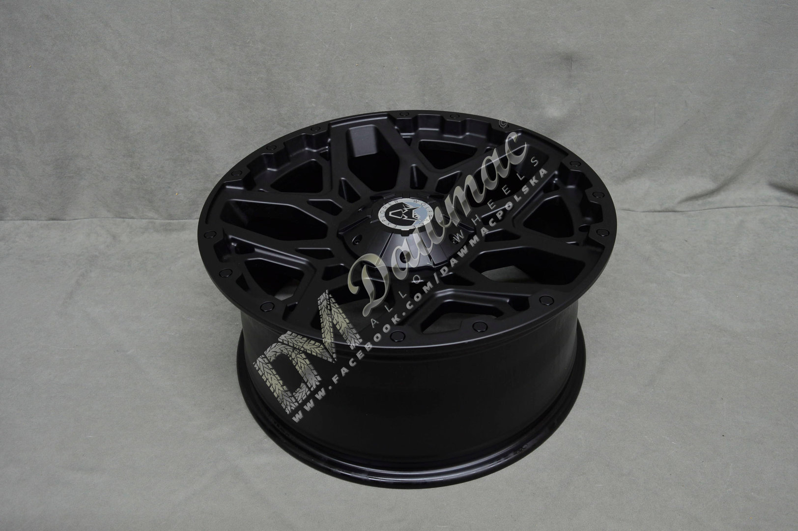 Wolfrace Explorer Sahara 20" 8,5J ET40 5x120 Matt Black Black Rivets - obrazek 5