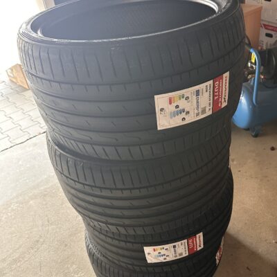 ROADX L255/35 96Y + L285/30 R19 98Y RX MOTION DU71