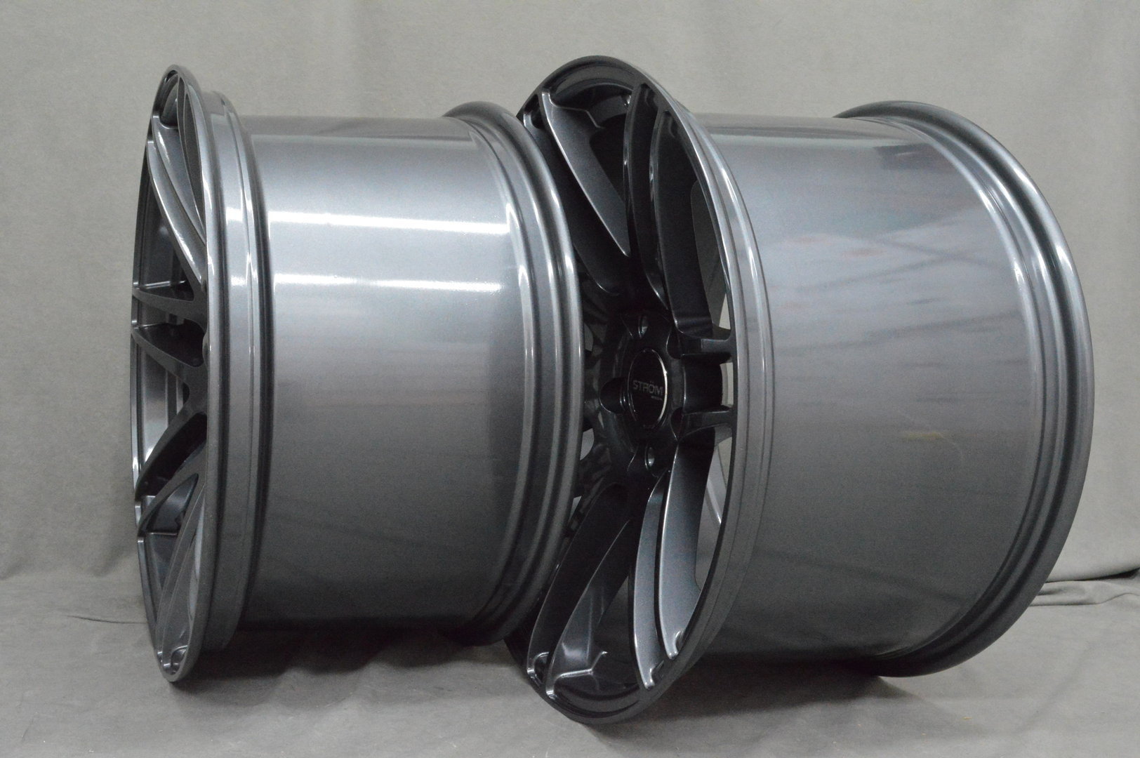 Strom STR3 19" 9J ET31 + 11J ET40 5x120 Gloss Gun Metal - obrazek 4