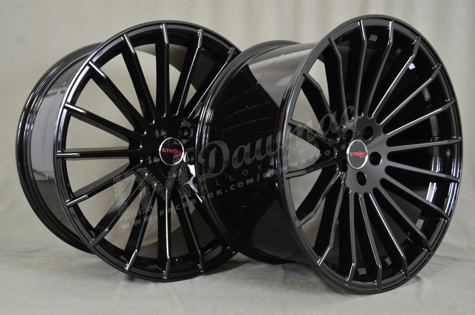Strom STR4 22" 10,5J ET40 + 11,5J ET30 5x112 Gloss Black - obrazek 4